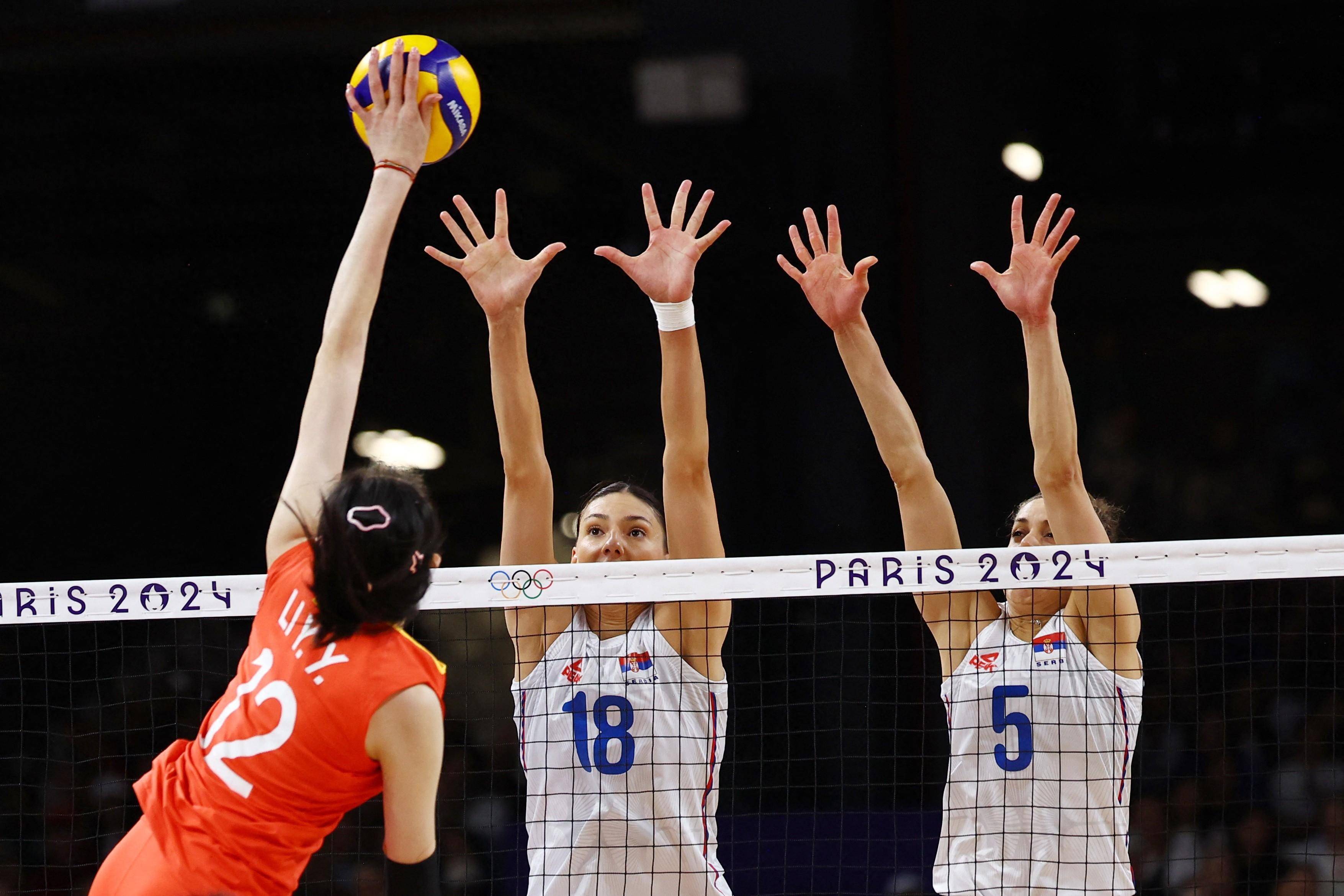 KAIYUN-凯恩迎来七赛季出色发挥，塞尔维亚队观众热烈欢呼！