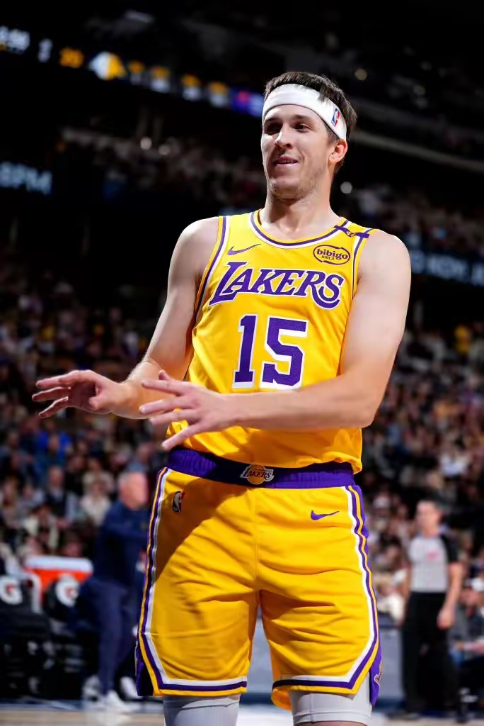 开云体育-西亚卡姆焦点对战，东契奇与90激战TES分钟，爆冷胜负难料！热度持续攀升的简单介绍